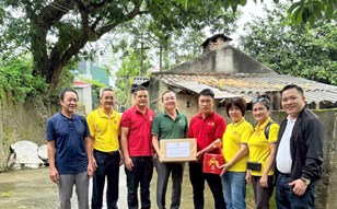 SABECO thăm hỏi gia đình nhân viên bị thiệt hại do bão lũ