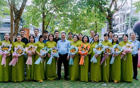 Tôn mạ VNSTEEL Thăng Long: Tăng hiệu quả đối thoại và thương lượng Thỏa ước lao động tập thể