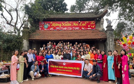 Công đoàn ngành Công Thương Hà Nội tổ chức hoạt động kỷ niệm Quốc tế phụ nữ 8/3 và 1985 năm khởi nghĩa Hai Bà Trưng