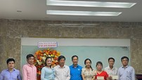 Chủ tịch Công đoàn Công Thương Việt Nam thăm hỏi, tặng quà cho các gia đình chính sách nhân kỷ niệm 78 năm Ngày Thương binh - Liệt sĩ 27/7