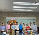 Chủ tịch Công đoàn Công Thương Việt Nam thăm hỏi, tặng quà cho các gia đình chính sách nhân kỷ niệm 78 năm Ngày Thương binh - Liệt sĩ 27/7