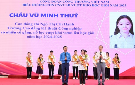 Minh Thuý – Viết nên ước mơ bằng nghị lực và yêu thương