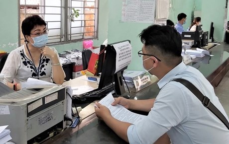 Điều kiện để lao động làm việc theo hợp đồng dưới 12 tháng được hưởng trợ cấp thất nghiệp