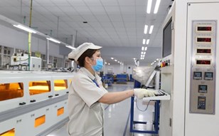 Công đoàn tiếp sức cho sáng kiến của người lao động
