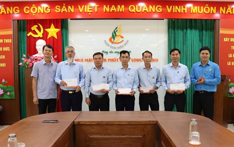 CĐ Công ty CP Phân bón miền Nam chăm lo Tết cho người lao động và phụng dưỡng mẹ Việt Nam anh hùng Bính Ngọ 2026