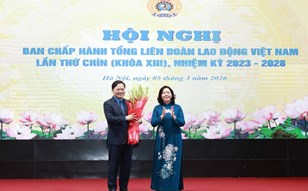 Đồng chí Nguyễn Anh Tuấn được bầu giữ chức Chủ tịch Tổng LĐLĐVN, nhiệm kỳ 2023-2028