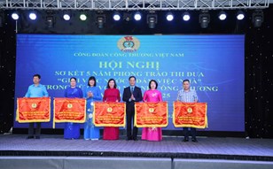 Giữ lửa phong trào “Hai giỏi” trong Công đoàn ngành Hóa chất