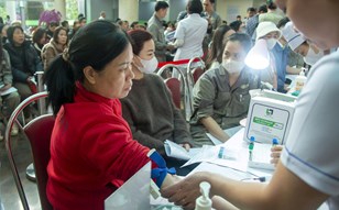 Chăm lo sức khoẻ cho người lao động - ưu tiên hàng đầu của Nhựa Tiền Phong 