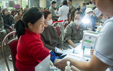 Chăm lo sức khoẻ cho người lao động - ưu tiên hàng đầu của Nhựa Tiền Phong 