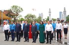 Đoàn Tổng LĐLĐ Việt Nam và Bộ Công Thương dâng hương đồng chí Nguyễn Đức Cảnh