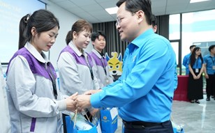Công đoàn dành 100 tỉ đồng hỗ trợ người lao động mắc bệnh hiểm nghèo