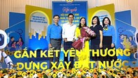 Phía sau người cán bộ công đoàn tận tụy là một mái ấm bình yên