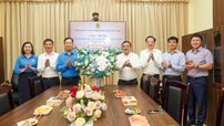Lãnh đạo Vinachem chúc mừng CĐ Công nghiệp Hoá chất Việt Nam nhân kỷ niệm 97 năm Ngày Thành lập Công đoàn Việt Nam 