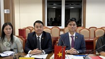 Tổng LĐLĐVN và Liên hiệp Công đoàn Độc lập Nga trao đổi về hoạt động bảo vệ người lao động