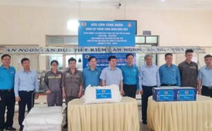 Công đoàn Công Thương Việt Nam: Gần 700 triệu đồng chăm lo người lao động Gang Thép Thái Nguyên