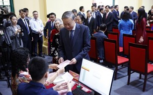 Tổng Bí thư Tô Lâm: Bầu cử là dịp tuyển chọn những người được nhân dân tín nhiệm nhất