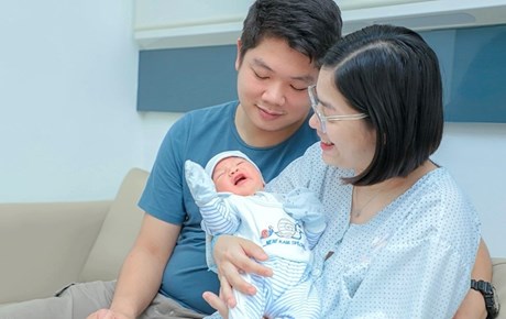 Sinh con lần 3 vẫn được hưởng thai sản: Người lao động cần nắm rõ điều kiện