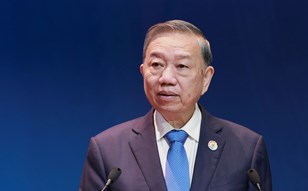 Công nhân phải có cơ hội học tập suốt đời, khu công nghiệp phải có nhà ở, trường học, y tế
